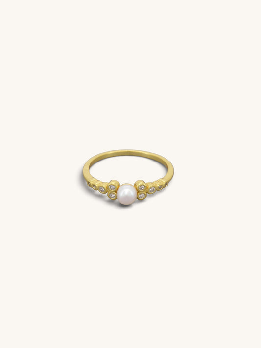 Cluster Single Pearl Ring