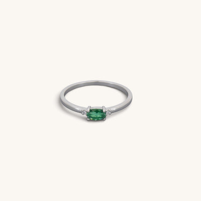 Emerald Look Trio Rings