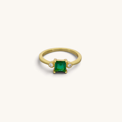 Emerald Look Princess Rings