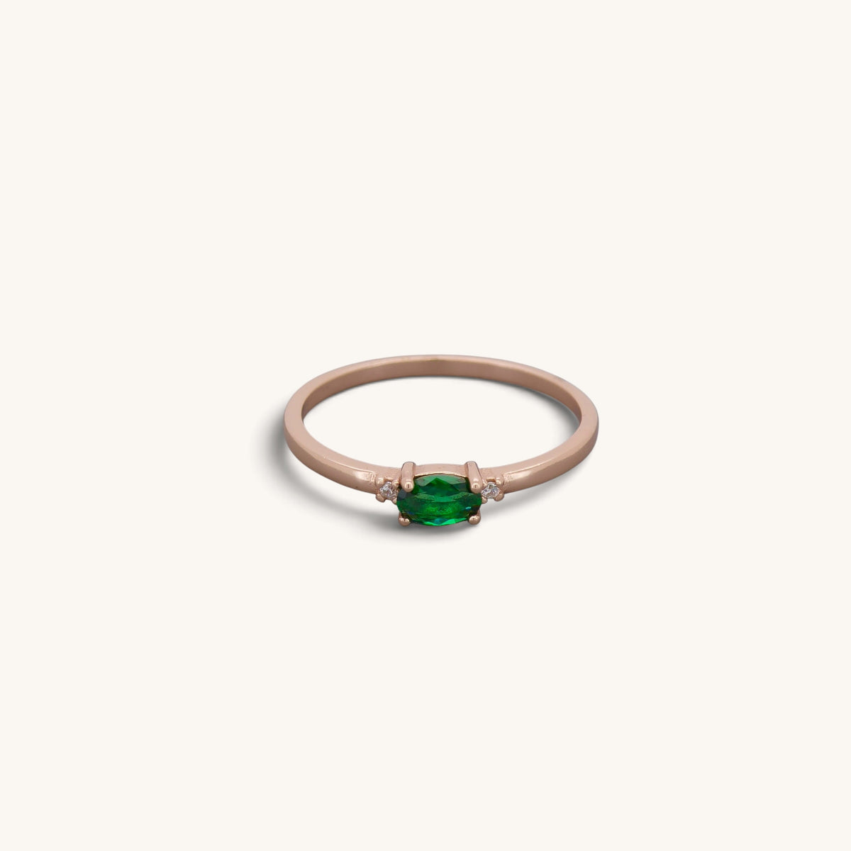 Emerald Look Trio Rings