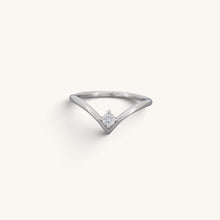 V Shaped Single Cz Ring