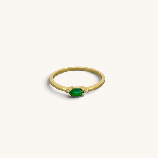 Emerald Look Trio Rings