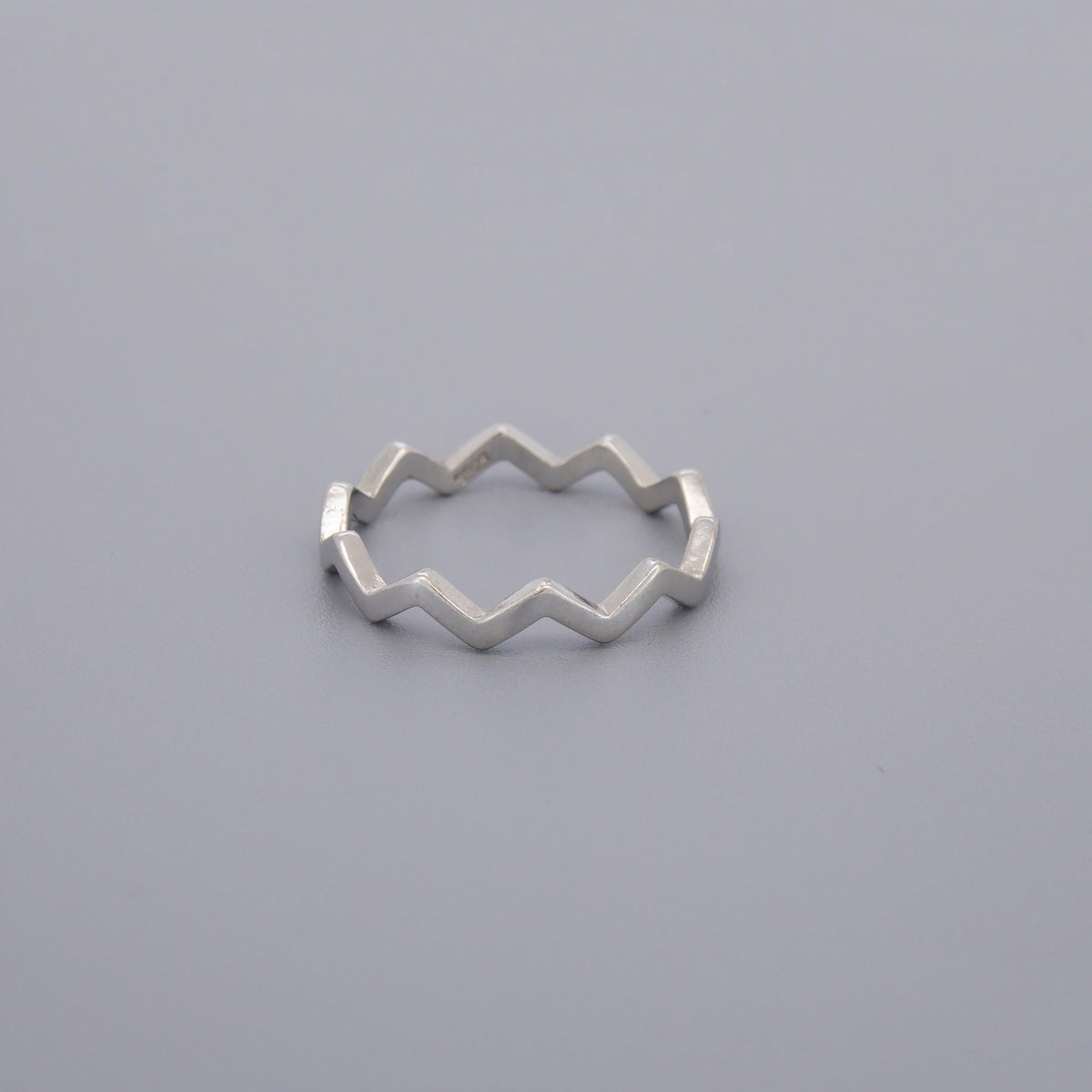 Zigzag Stacking Rings