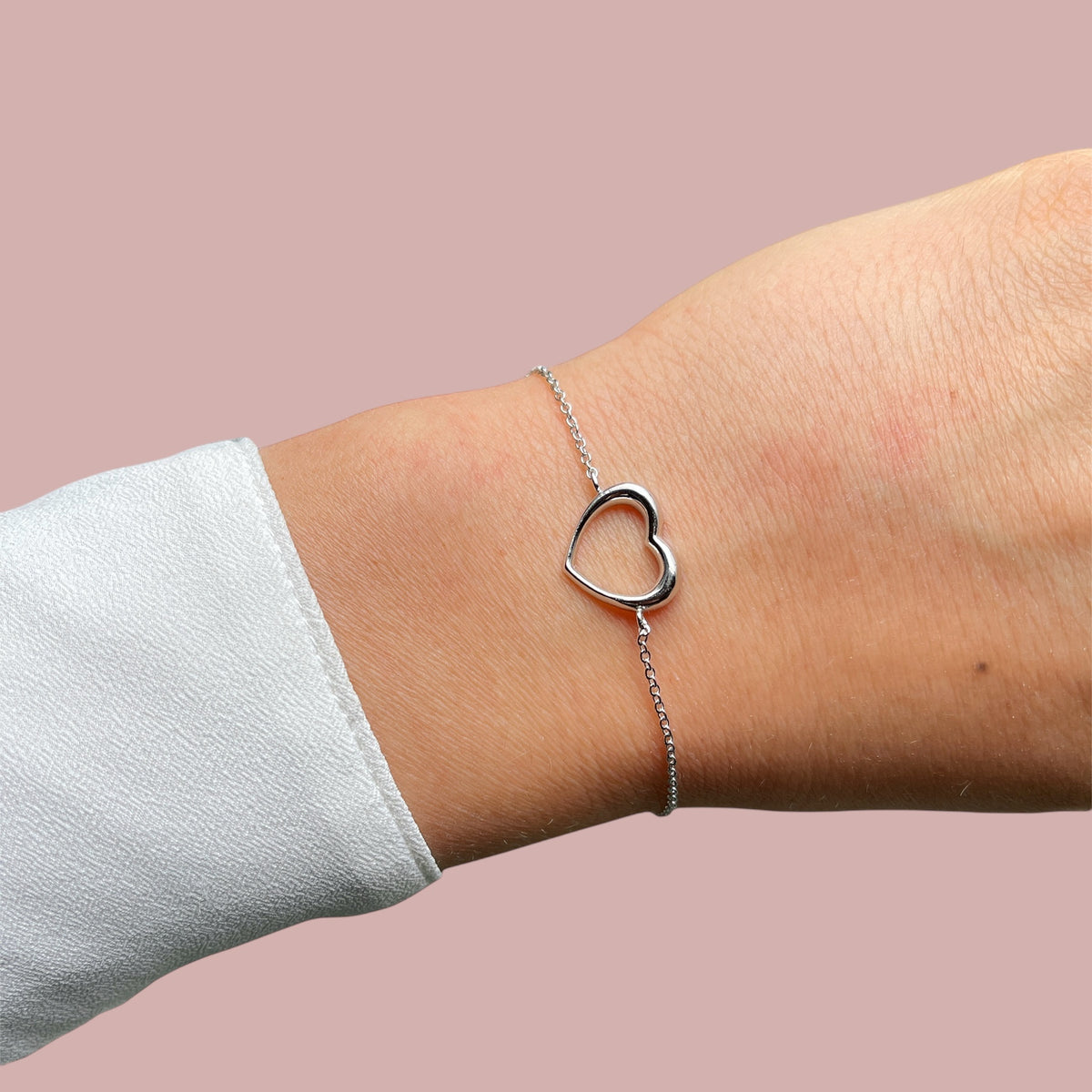 Plain Heart Bracelet