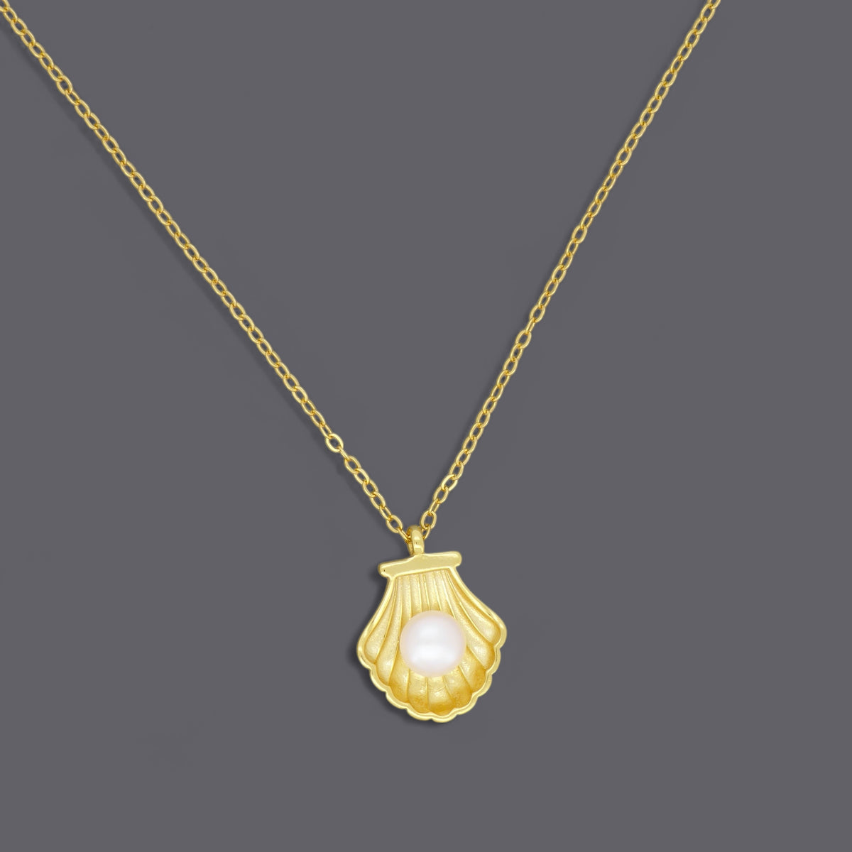 Shell & Pearl Necklace