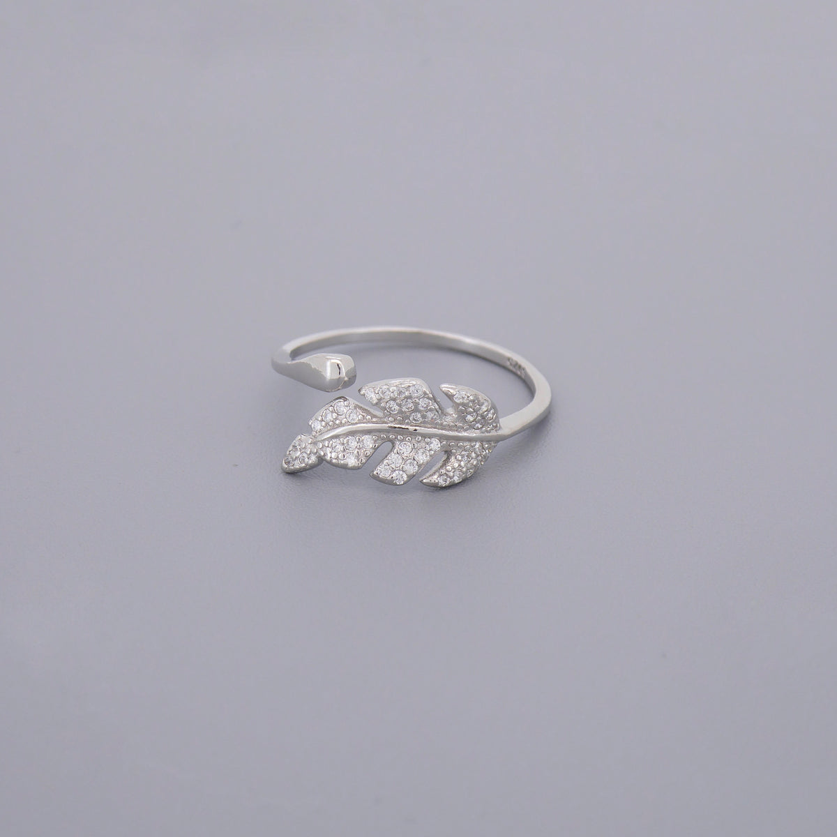 Adjustable Single Leaf Rings