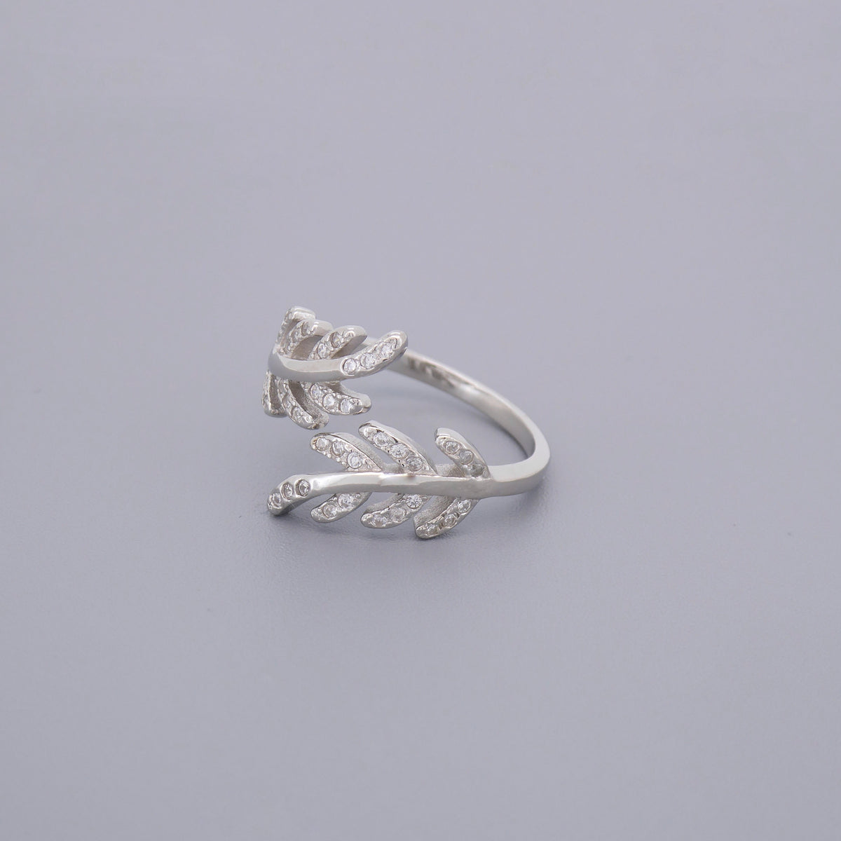 Adjustable Cz Leaf Rings