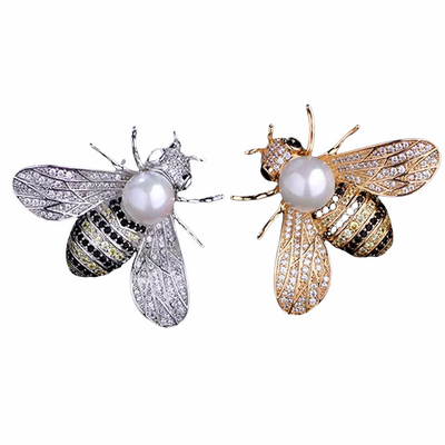 Bee Pearl Brooch / Pin