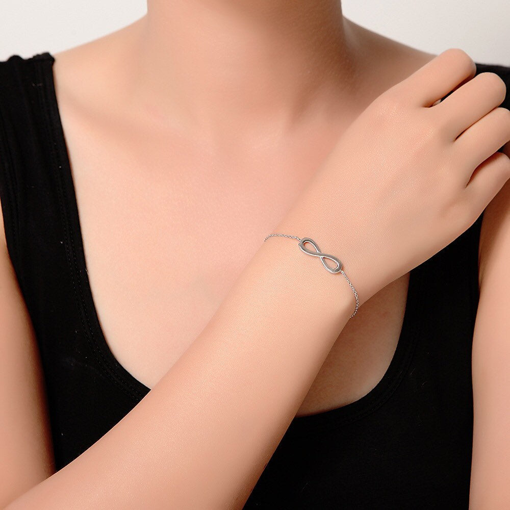 Plain Infinity Bracelet