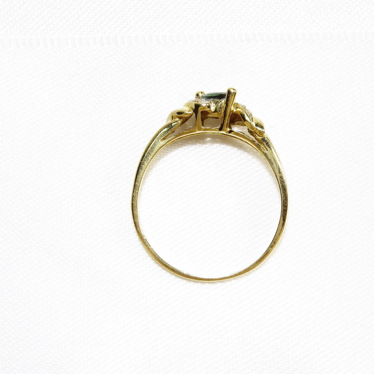British Vintage Sapphire & Genuine Diamonds Ring, 18k Solid Gold  ( UK M 1/2 - US 6,5 )