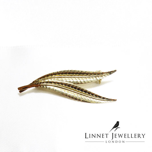Italian Vintage 9ct Solid Yellow Gold Art Nouveau Leaf Brooch / Pin