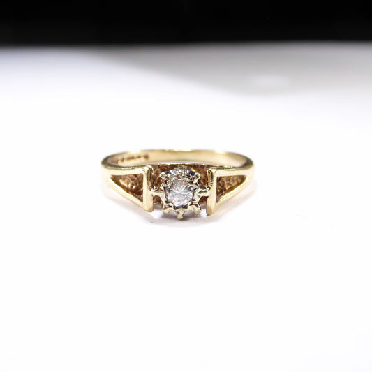 British Vintage Single Stone Diamond Solitaire Ring , 9ct Solid Gold ( UK L - US 6 )