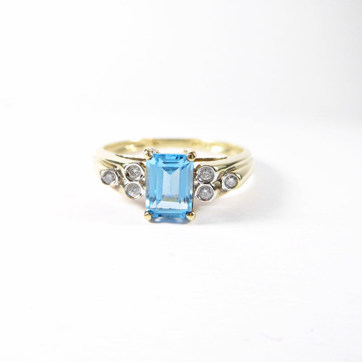 Vintage Topaz & Diamond Ring , Solid 9K Gold ( UK R 1/2 , US 9 )