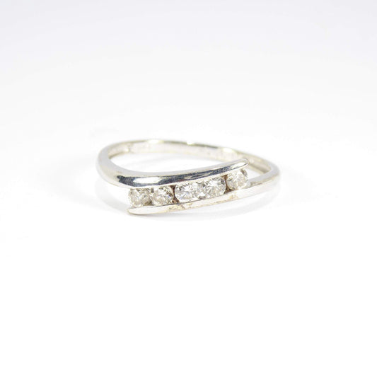 Vintage 0.33ct Diamond Five Stones Engagement Ring, 9k White Gold ( UK P , US 7.5 )