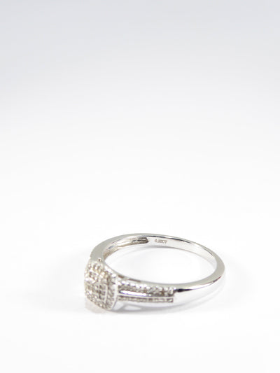 British Vintage 0.20ct Diamond Engagement Ring, 9k White Gold ( UK P , US 7.5 )