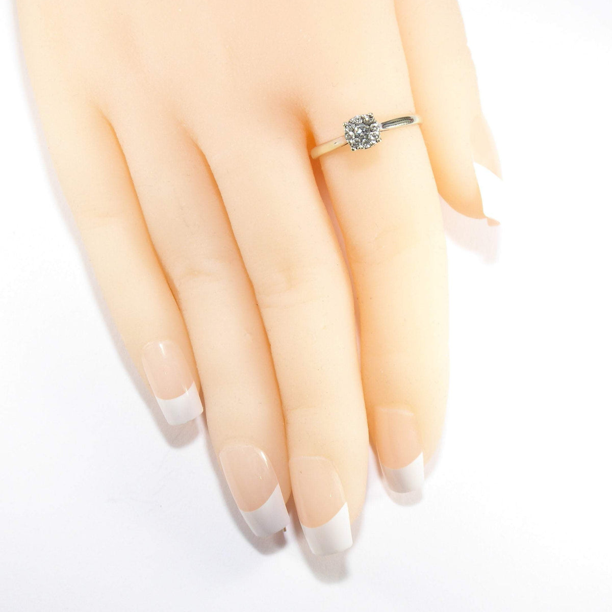 British Vintage .25ct Diamond Solitaire Ring, 9ct Solid White Gold ( UK P  - US 7.5 )