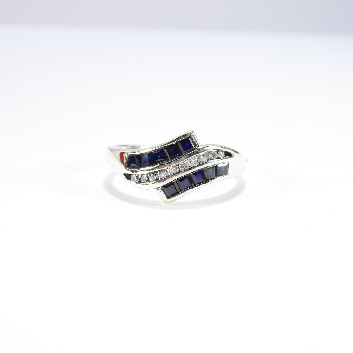 British Unique Vintage Sapphire & Diamond Ring, 9ct White Gold ( UK O - US 7 )