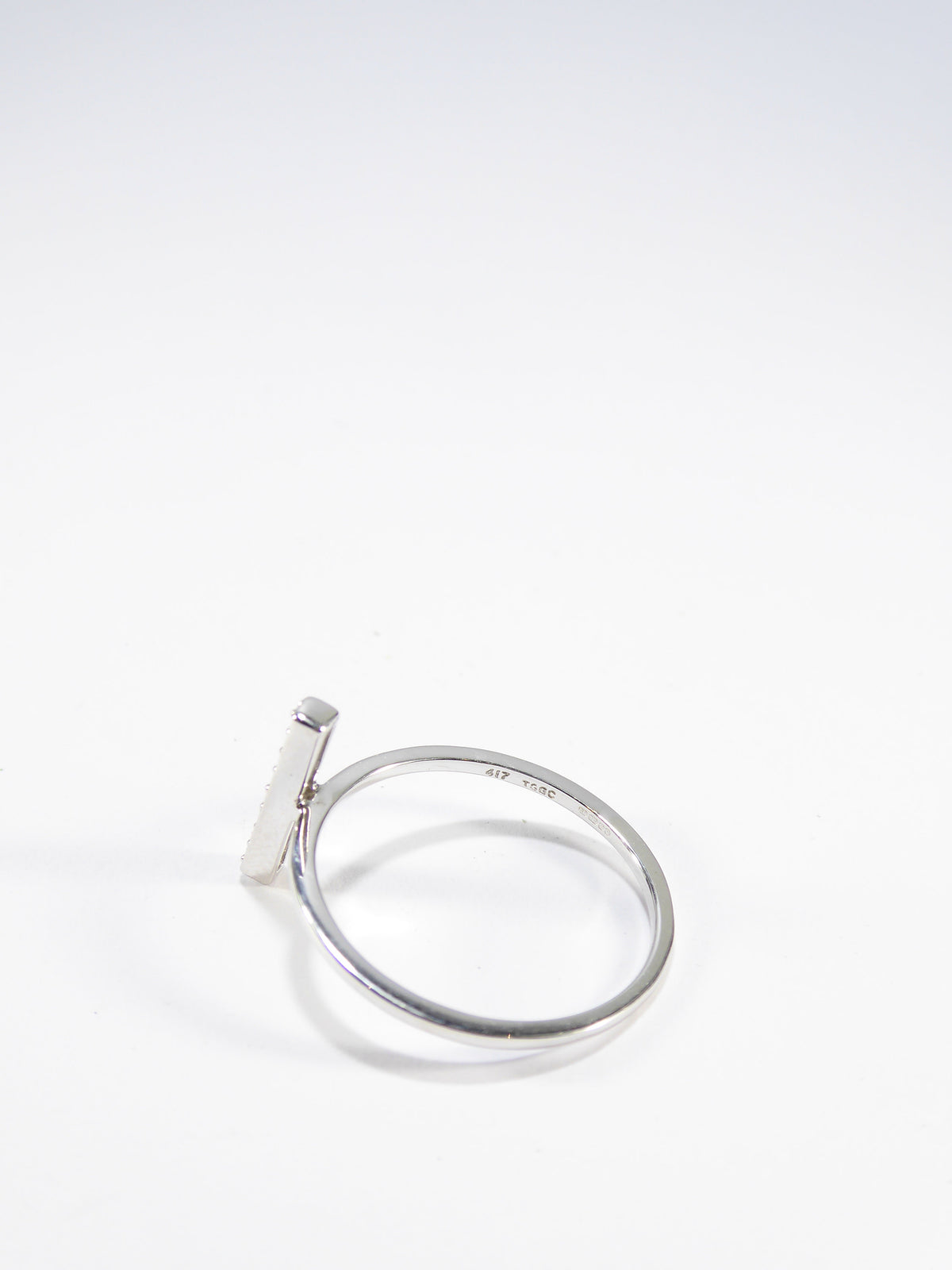 British Vintage Genuine Diamond Bar Ring, 9k White Gold ( UK M , US 6 )