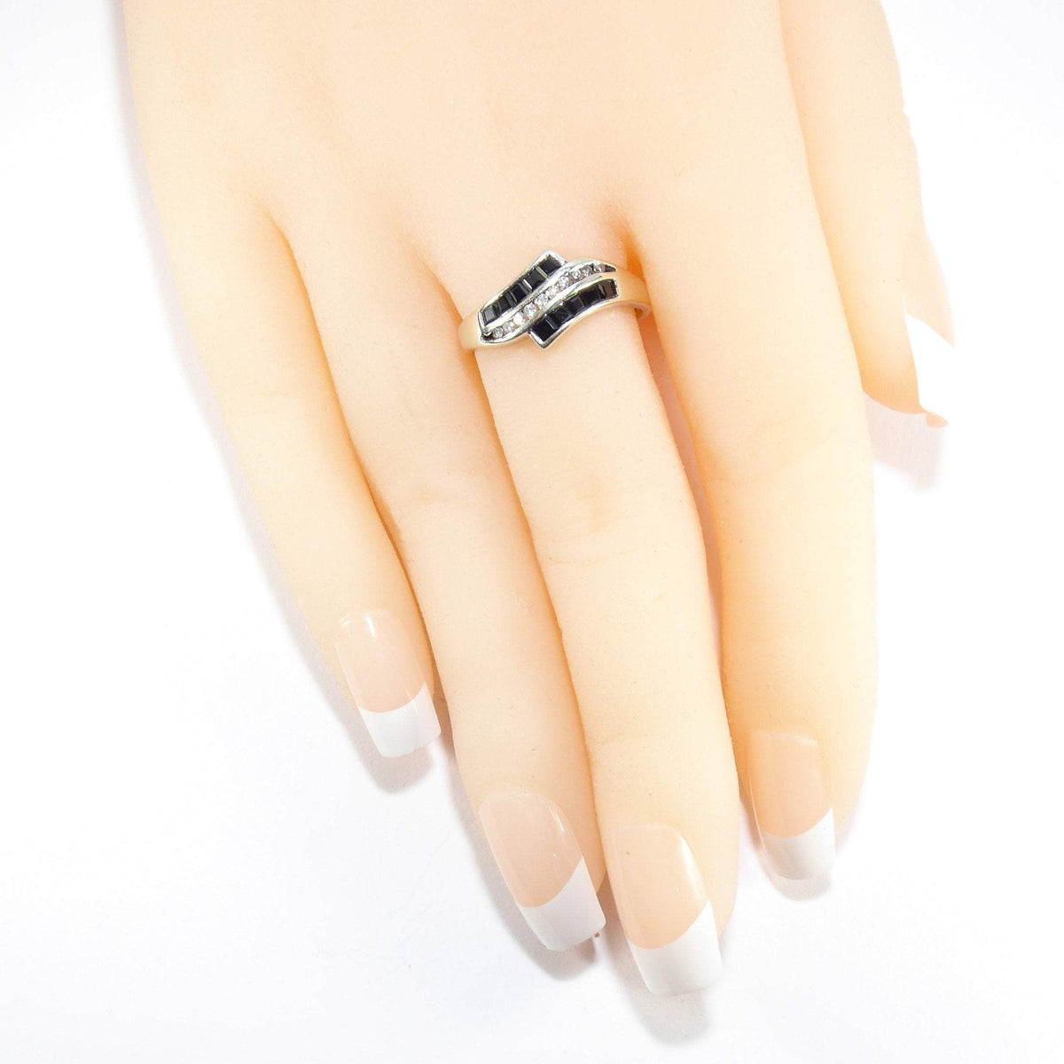 British Unique Vintage Sapphire & Diamond Ring, 9ct White Gold ( UK O - US 7 )