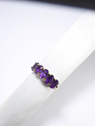 Vintage British Amethyst Ring , 9k Solid Gold ( UK P , US 7.5 , 16mm )