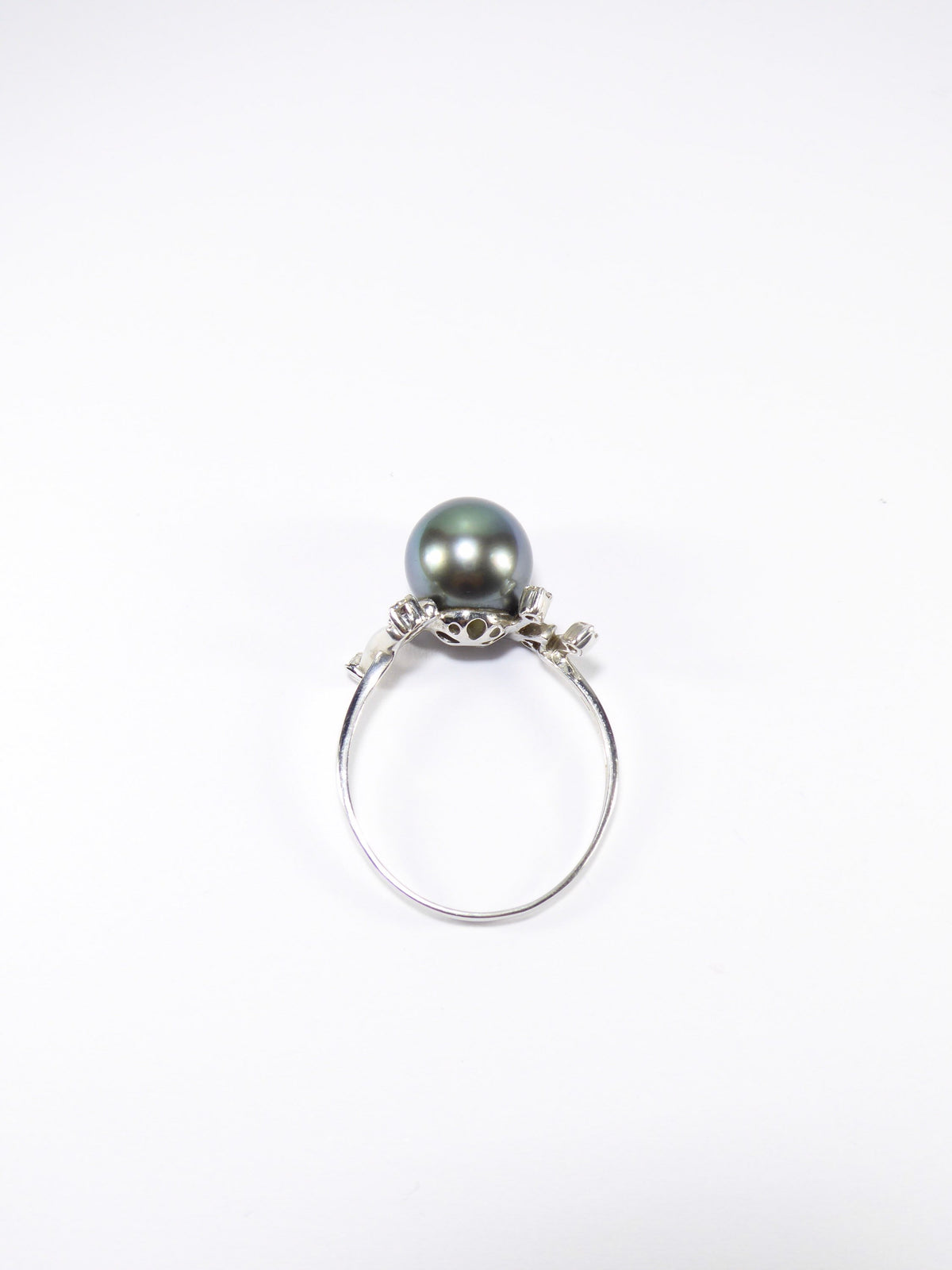 Unique British Vintage 9mm Haitian Pearl & Diamond Ring , 9k Solid White Gold ( UK P - US 7.5 - 16mm )