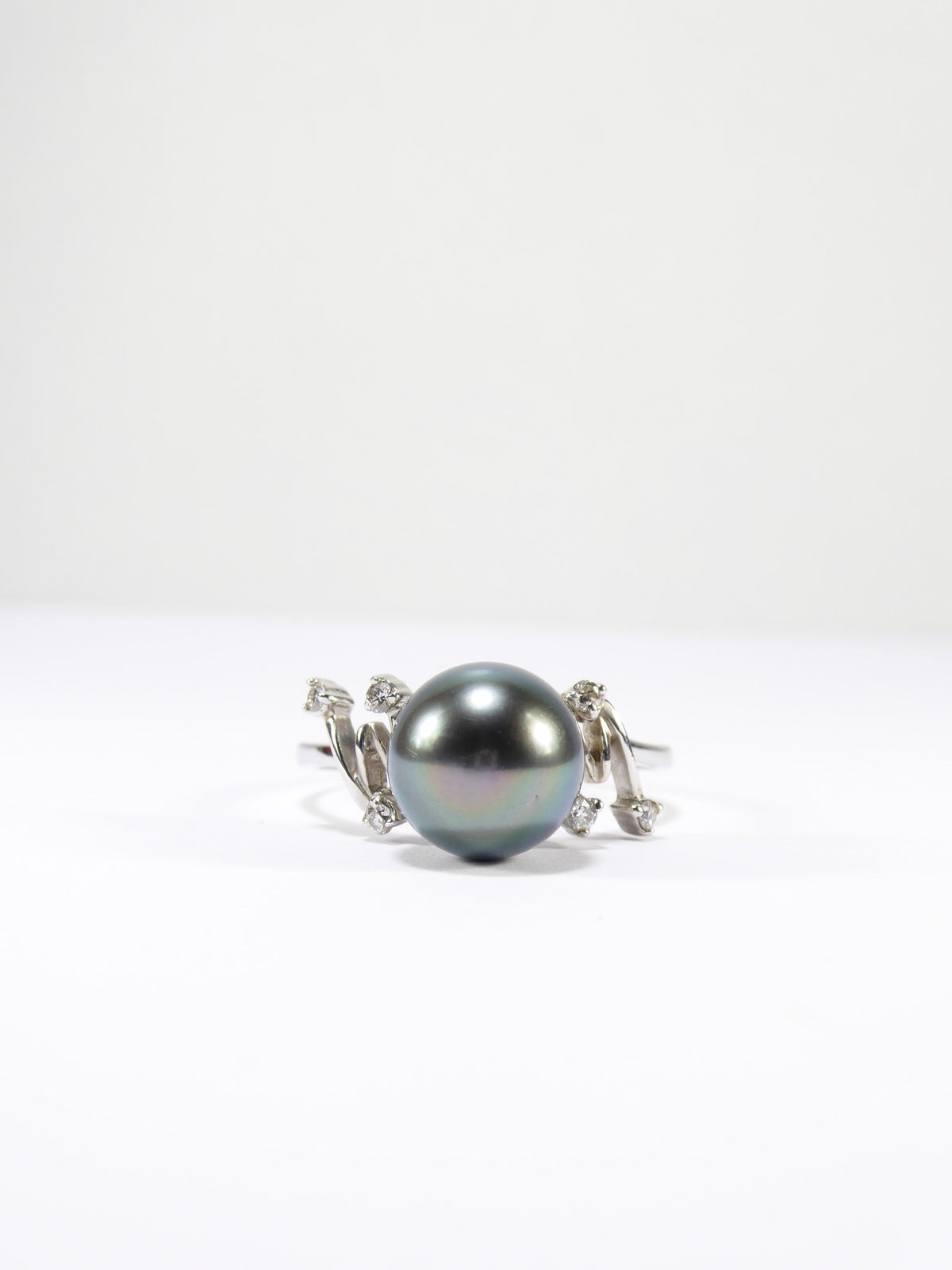Unique British Vintage 9mm Haitian Pearl & Diamond Ring , 9k Solid White Gold ( UK P - US 7.5 - 16mm )