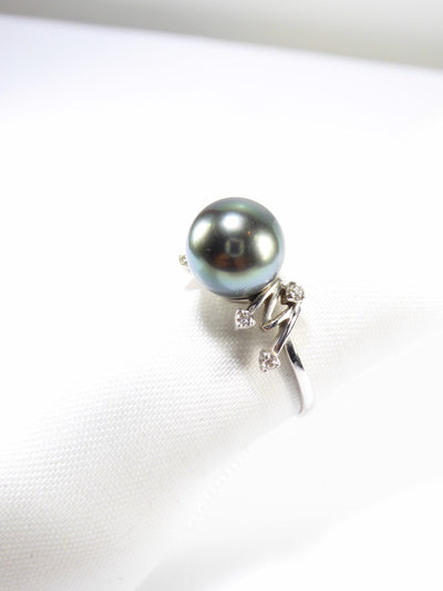 Unique British Vintage 9mm Haitian Pearl & Diamond Ring , 9k Solid White Gold ( UK P - US 7.5 - 16mm )