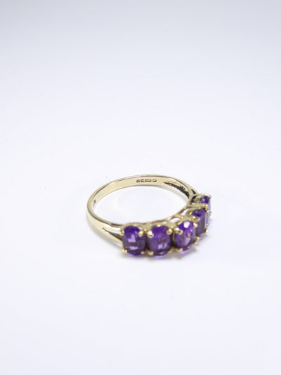 Vintage British Amethyst Ring , 9k Solid Gold ( UK P , US 7.5 , 16mm )